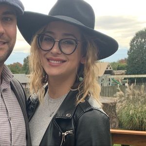 Meet your Posher, Sara